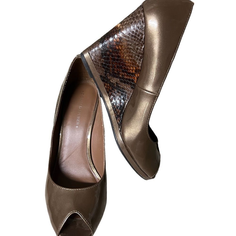 Donald j pliner peep toe wedge heels 7.5